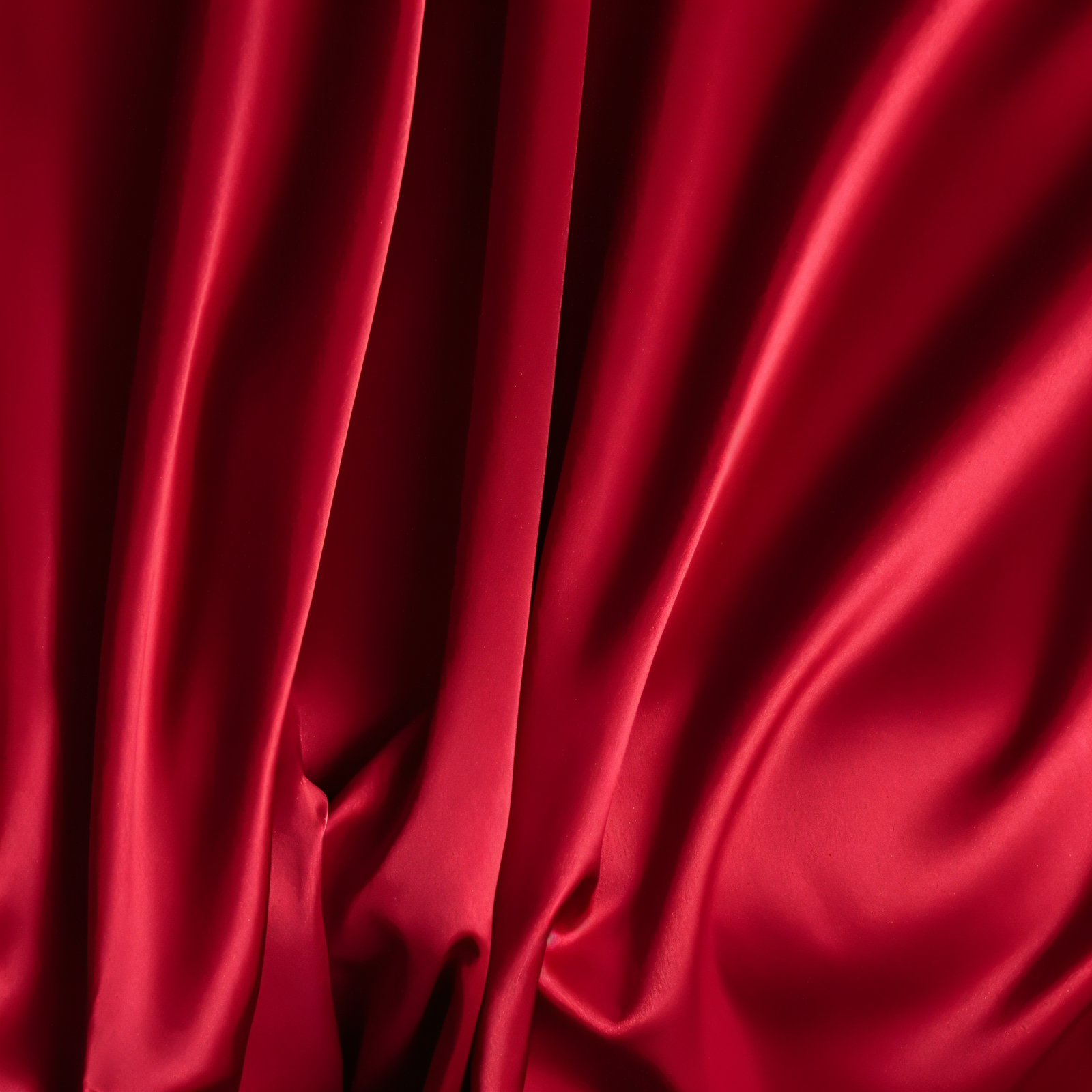 Breathable Satin Duvet Cover with Shiny Finish
