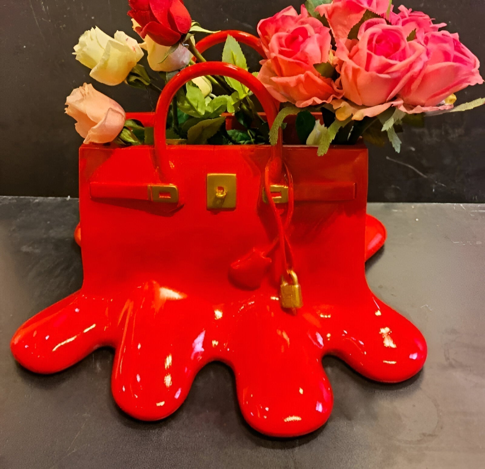 Stylish Resin Vase in Handbag Silhouette