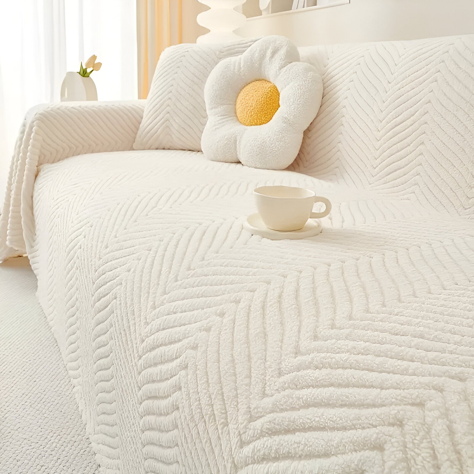 LuxuraWrap | Non-slip sofa cover for pets
