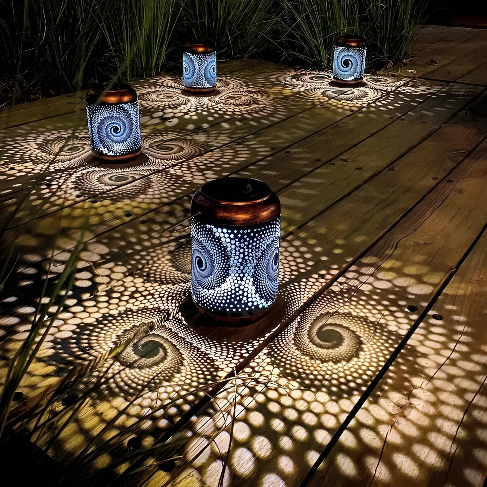 LioraSpira projection lamp Solar garden lamp with spiral projection | Artistic design | Weatherproof | 28x19x13 cm