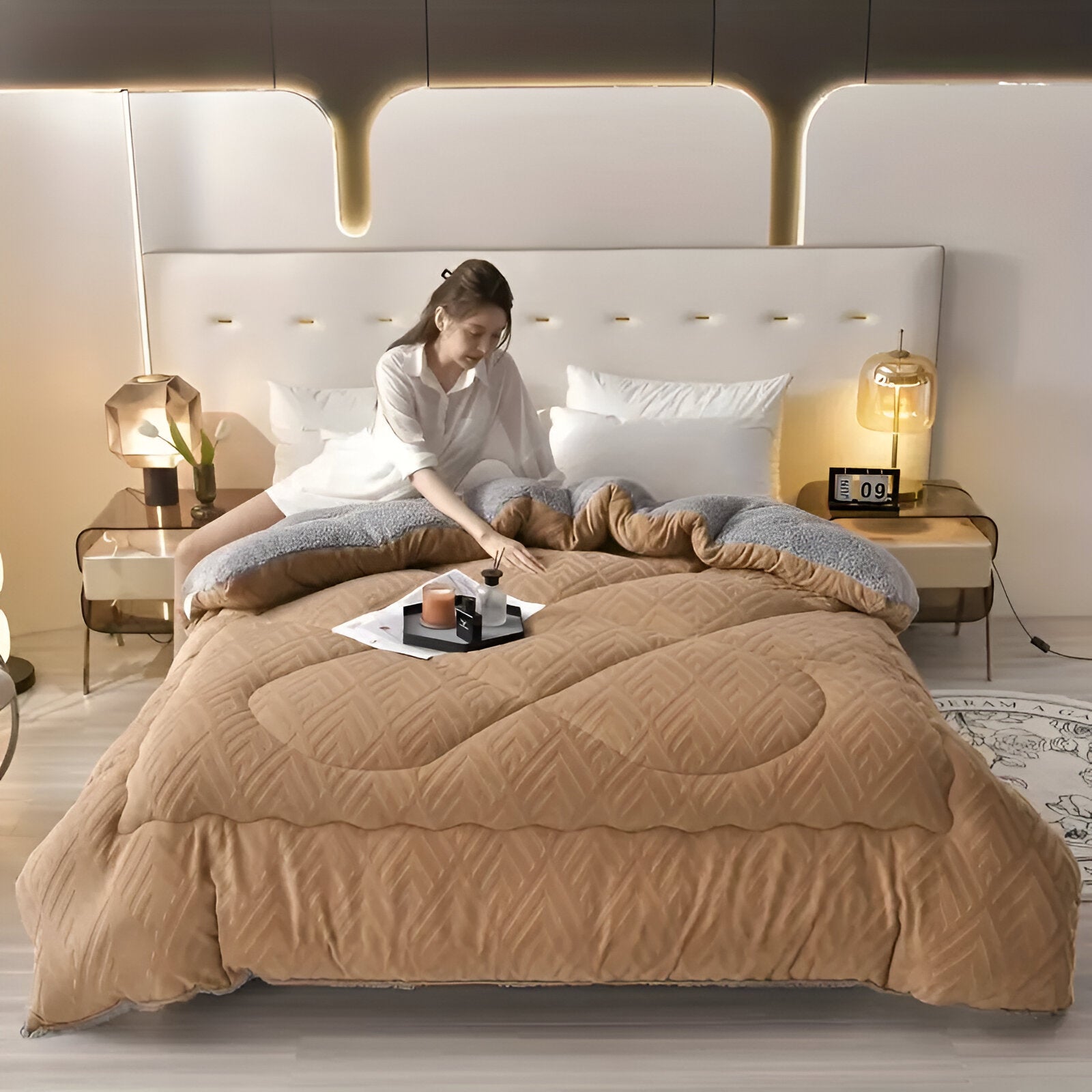 Luxury Four Seasons Duvet Cover with Plush Feel