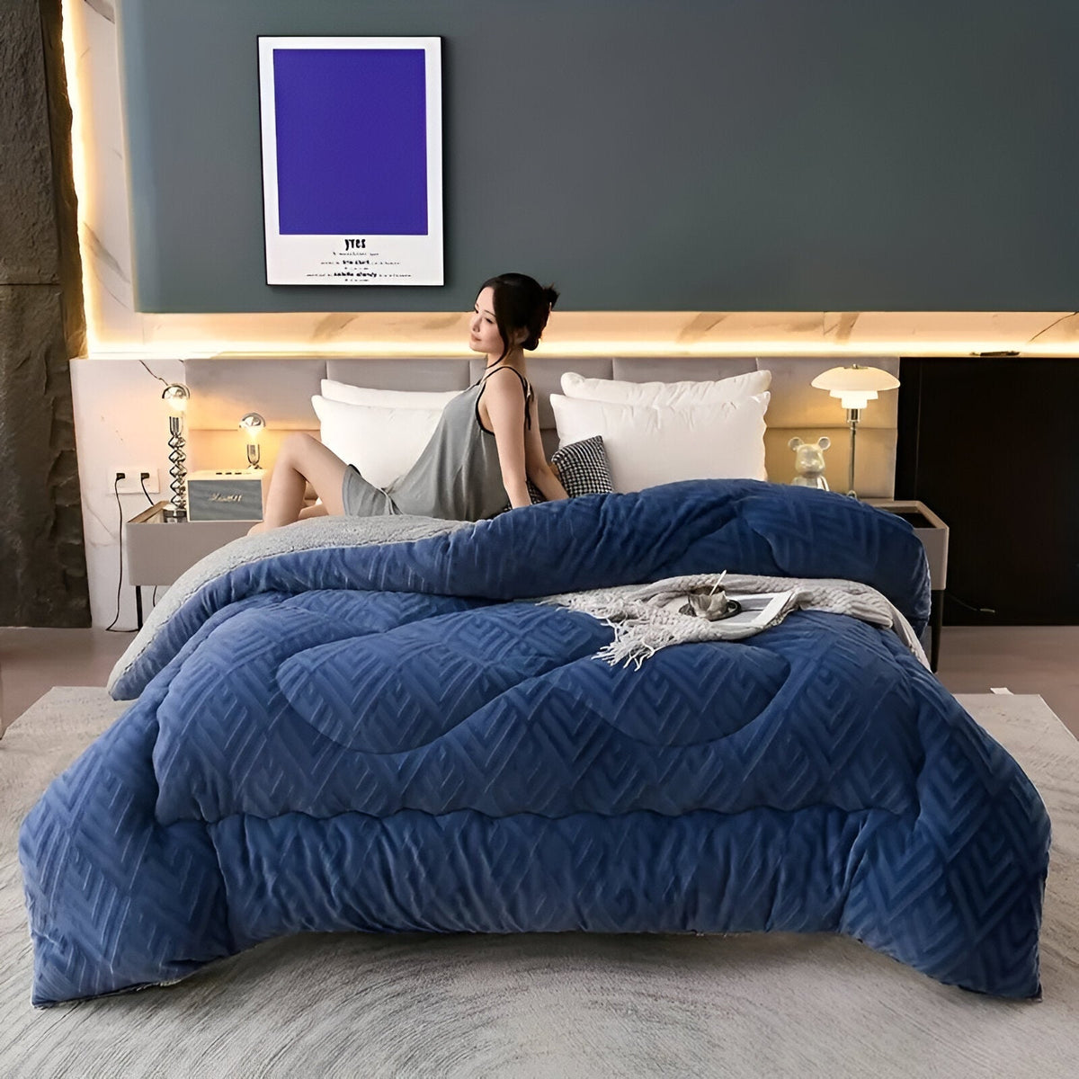 Luxury Four Seasons Duvet Cover with Plush Feel