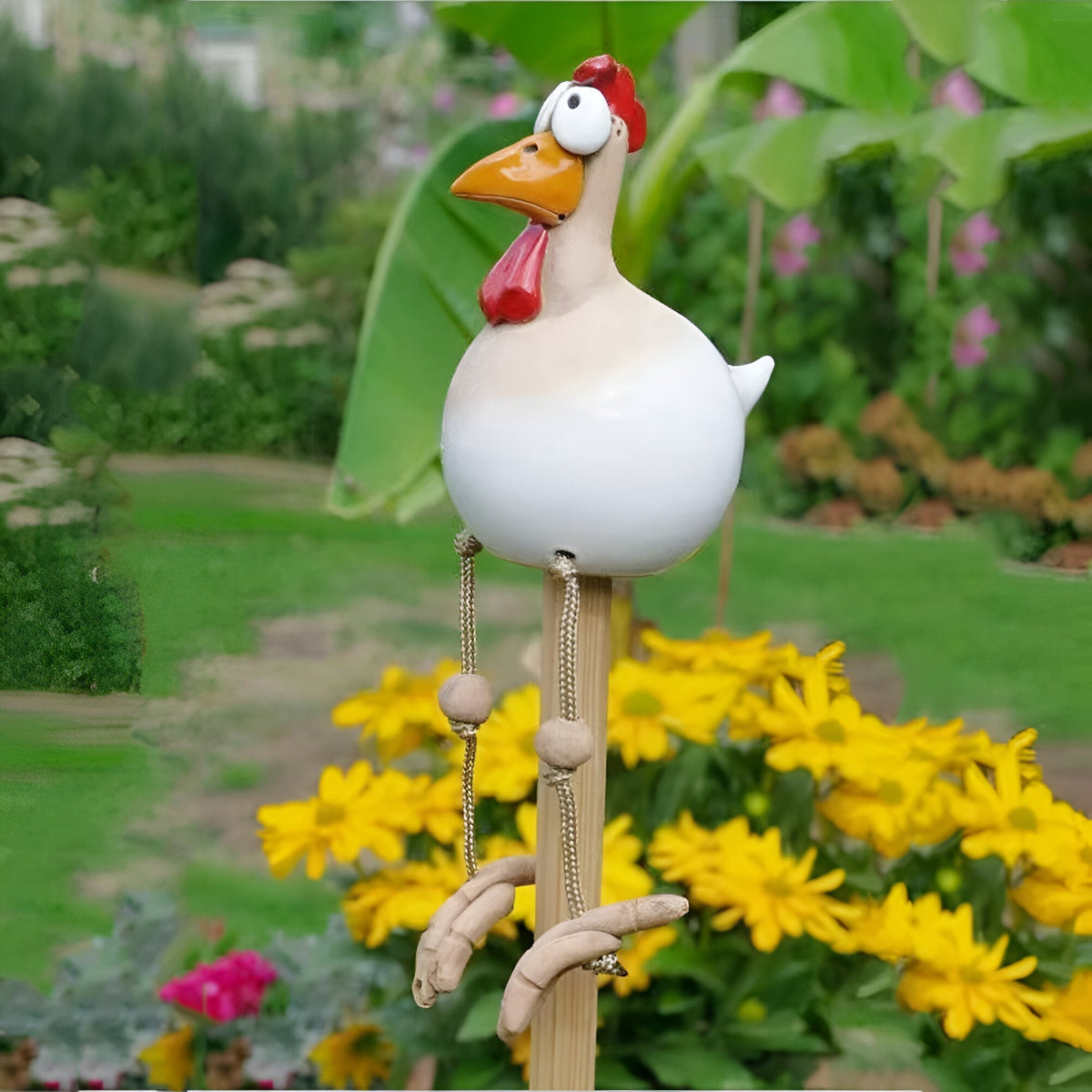 Large Eyes Chicken Statue - Weatherproof Resin Craft - Rooster Garden Statue