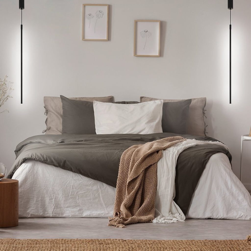 Modern LED pendant lamp with remote control