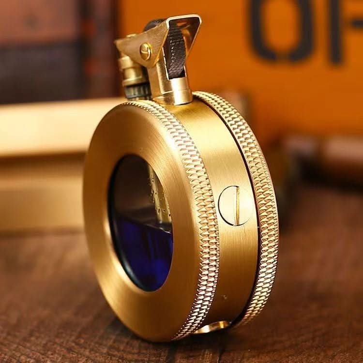 Retro storm lighter with sturdy metal housing