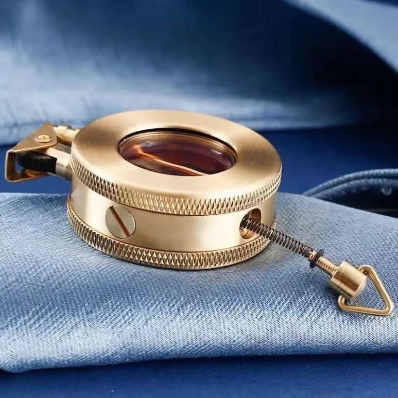 Retro storm lighter with sturdy metal housing