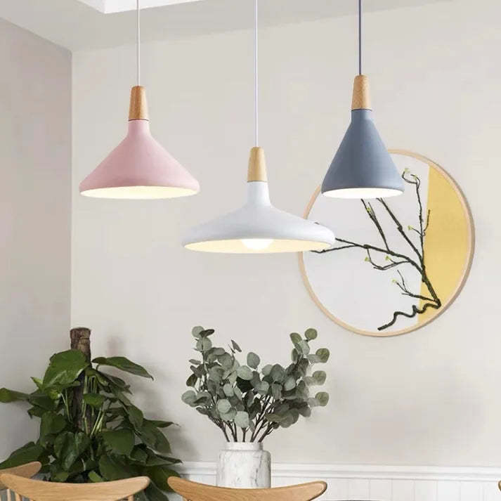 Modern elegance in the form of a stylish conical pendant lamp