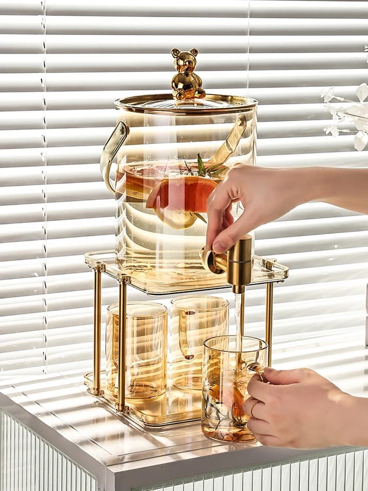 Glass juice dispenser with 4 cups
