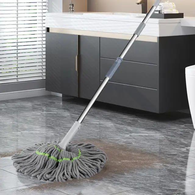 Self-wringing Twist Mop