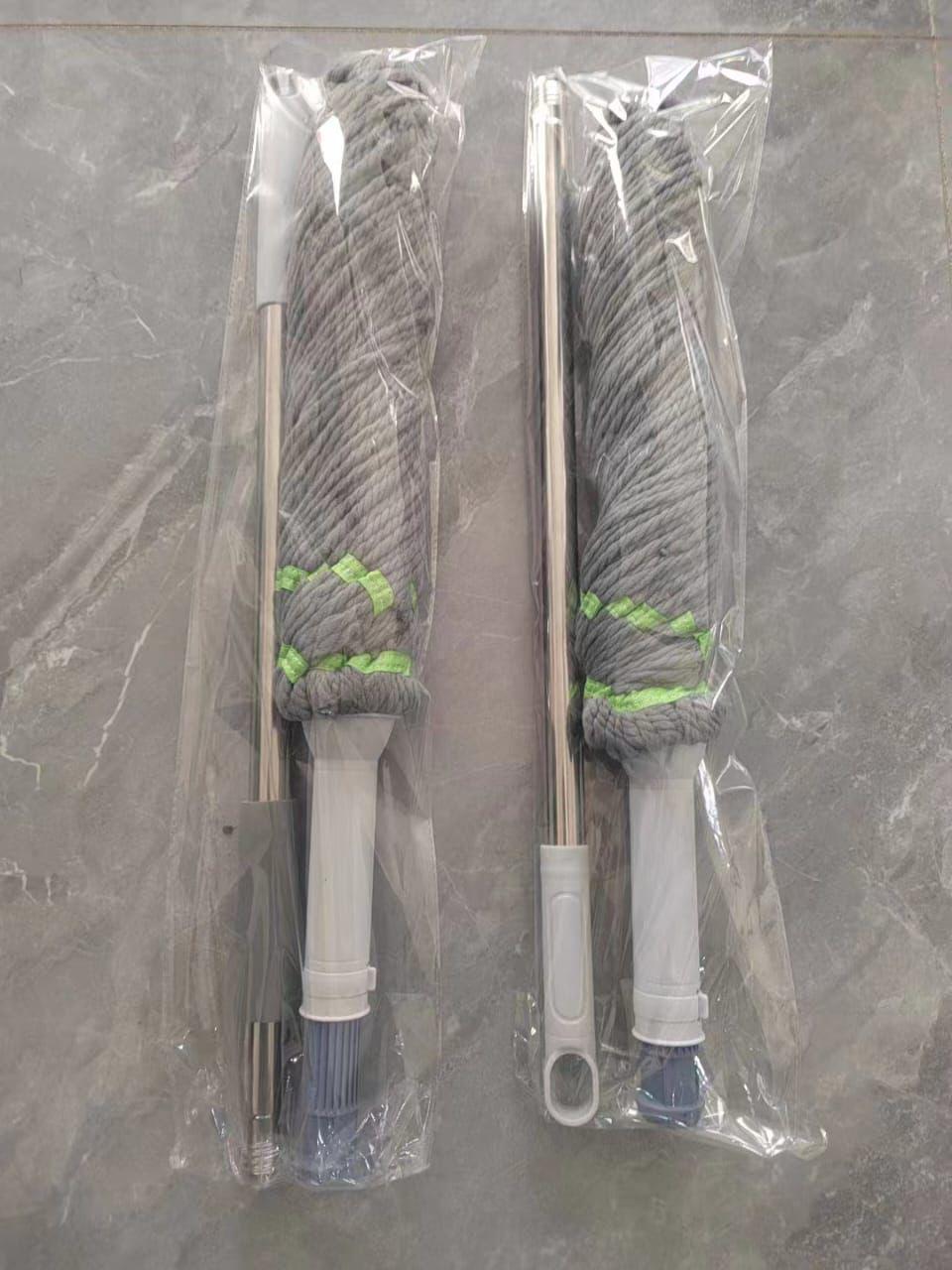 Self-wringing Twist Mop