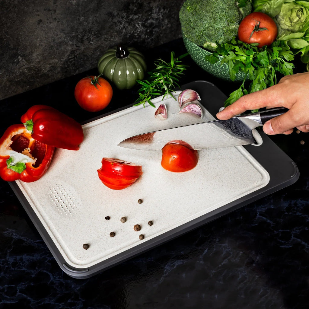 Hygienic stainless steel cutting board with non-slip handle for precise cutting