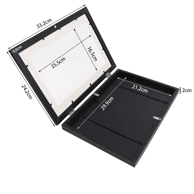 Picture frame - for up to 150 drawings