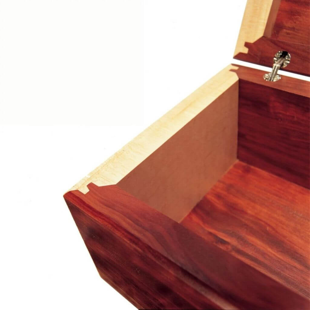 LockMiter Precise Corner Cutting