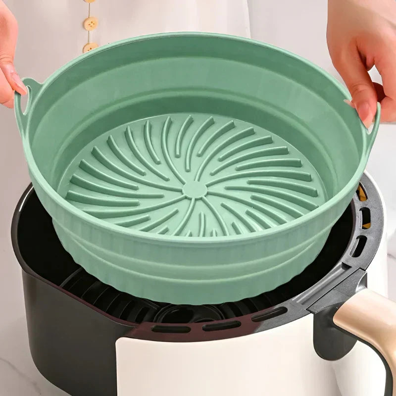 Heat-resistant silicone insert for hot air fryers with non-stick coating