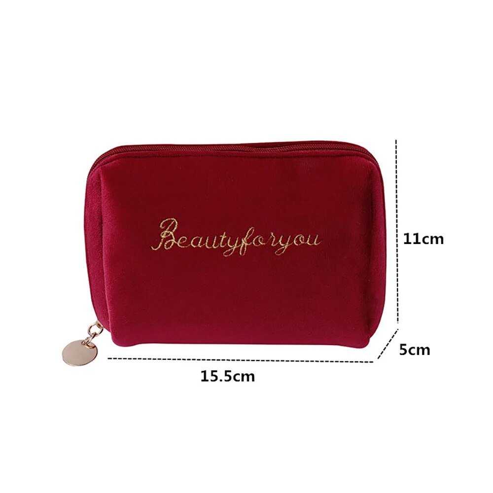 VelvetChic - Elegance and practicality - Chic makeup bag