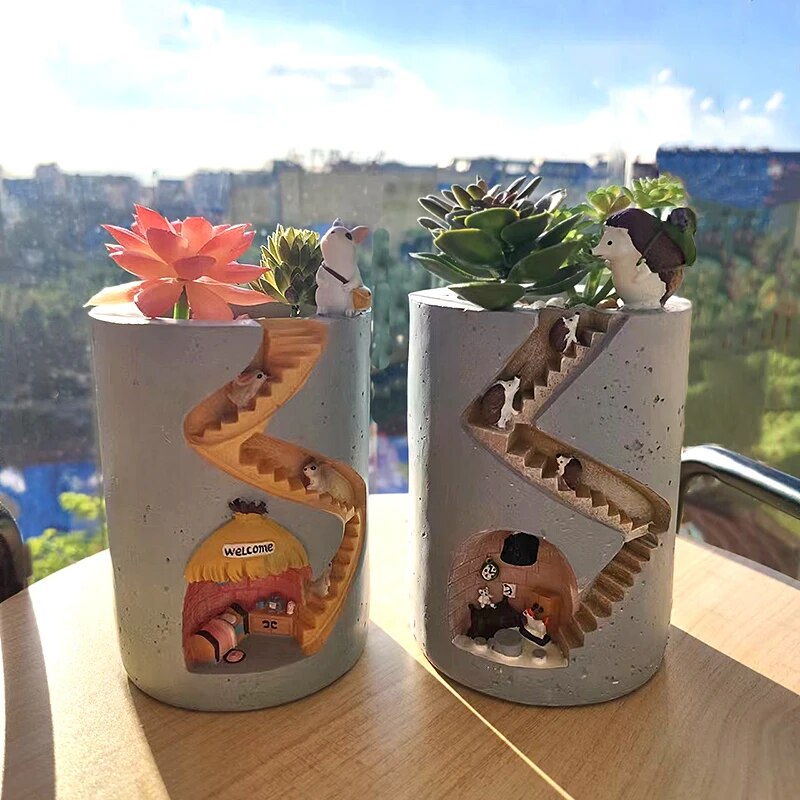 Hedgehog Plant Pot Made of Resin for Succulents