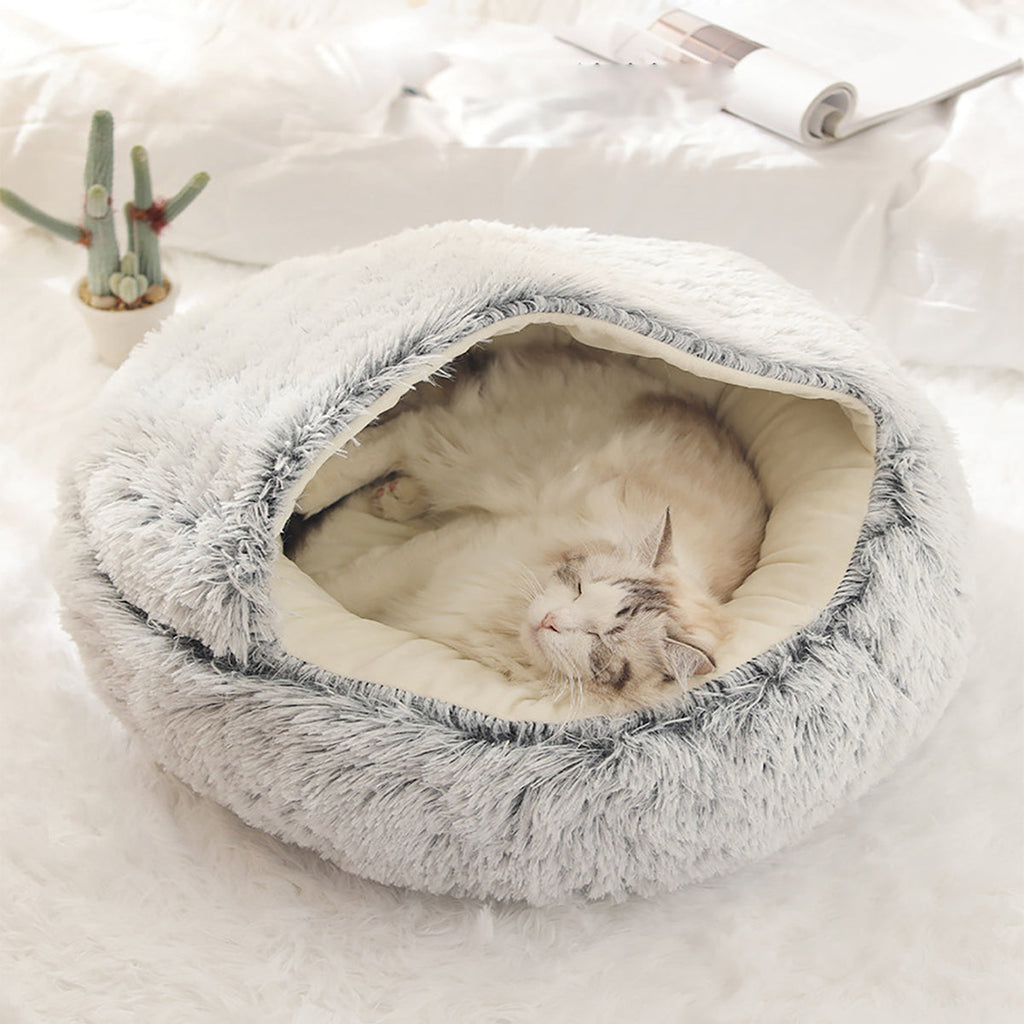SnuggleNest — Security and warmth that lets your pet sleep relaxed.