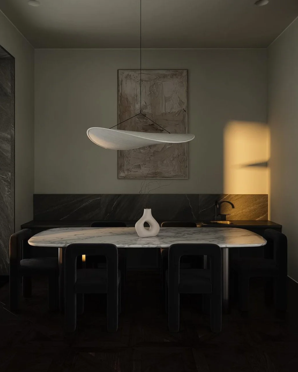 Subtle Japandi Lamp with Light Eclipse Effect