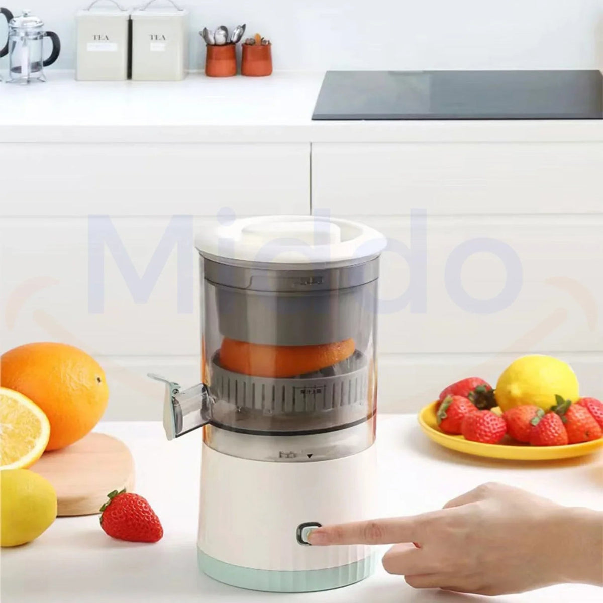 Electric citrus juicer with juice collector – For fresh juice in seconds