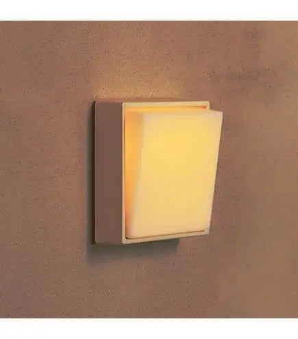 Wireless dimmable night light – Rechargeable with timer & magnet attachment