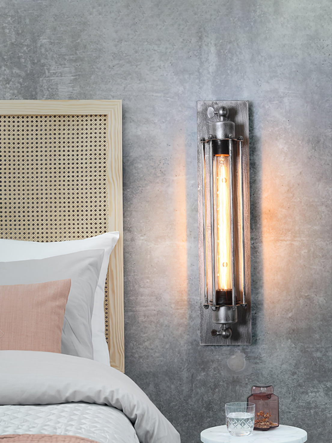 Strong Wall Lamp Loft Suitable for Every Interior