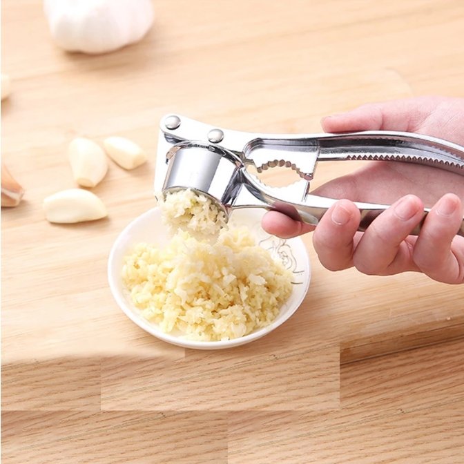 Stainless Steel Garlic Press - EasyPress