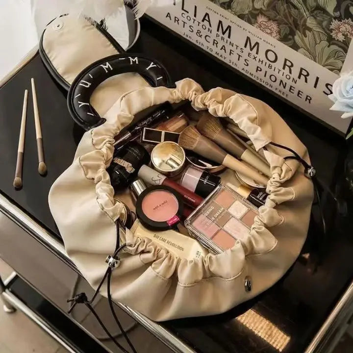 Compact Make-up Bag with Drawstring – Elegant Storage for Travel and Everyday