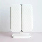 LED-Makeup mirror with adjustable lighting and magnification