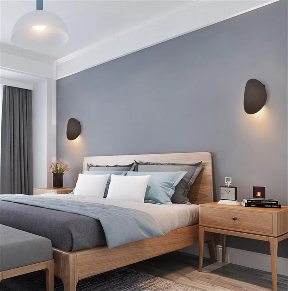 BrioWall – Curved Design Wall Lamp