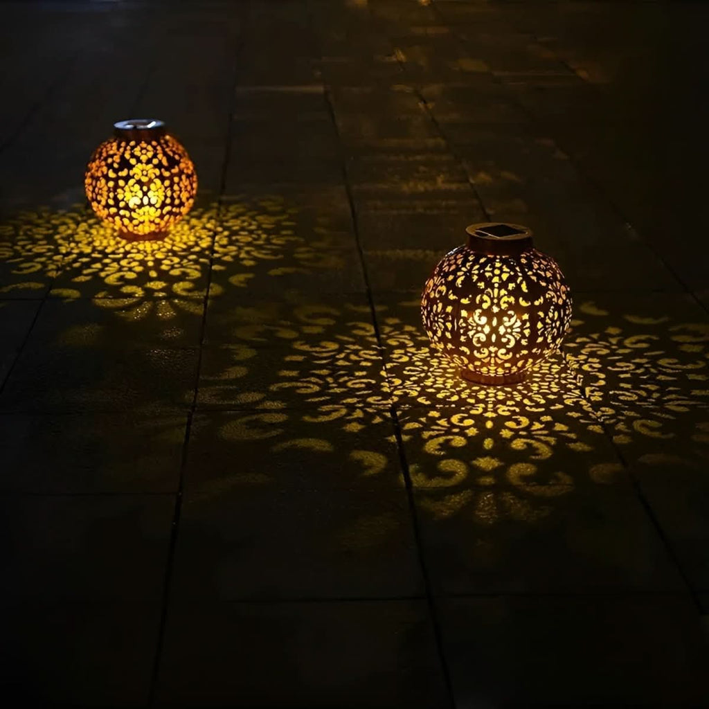 Vintage Solar Garden Light for Timeless Elegance