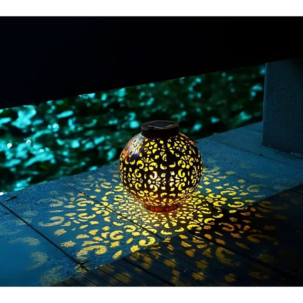 Vintage Solar Garden Light for Timeless Elegance