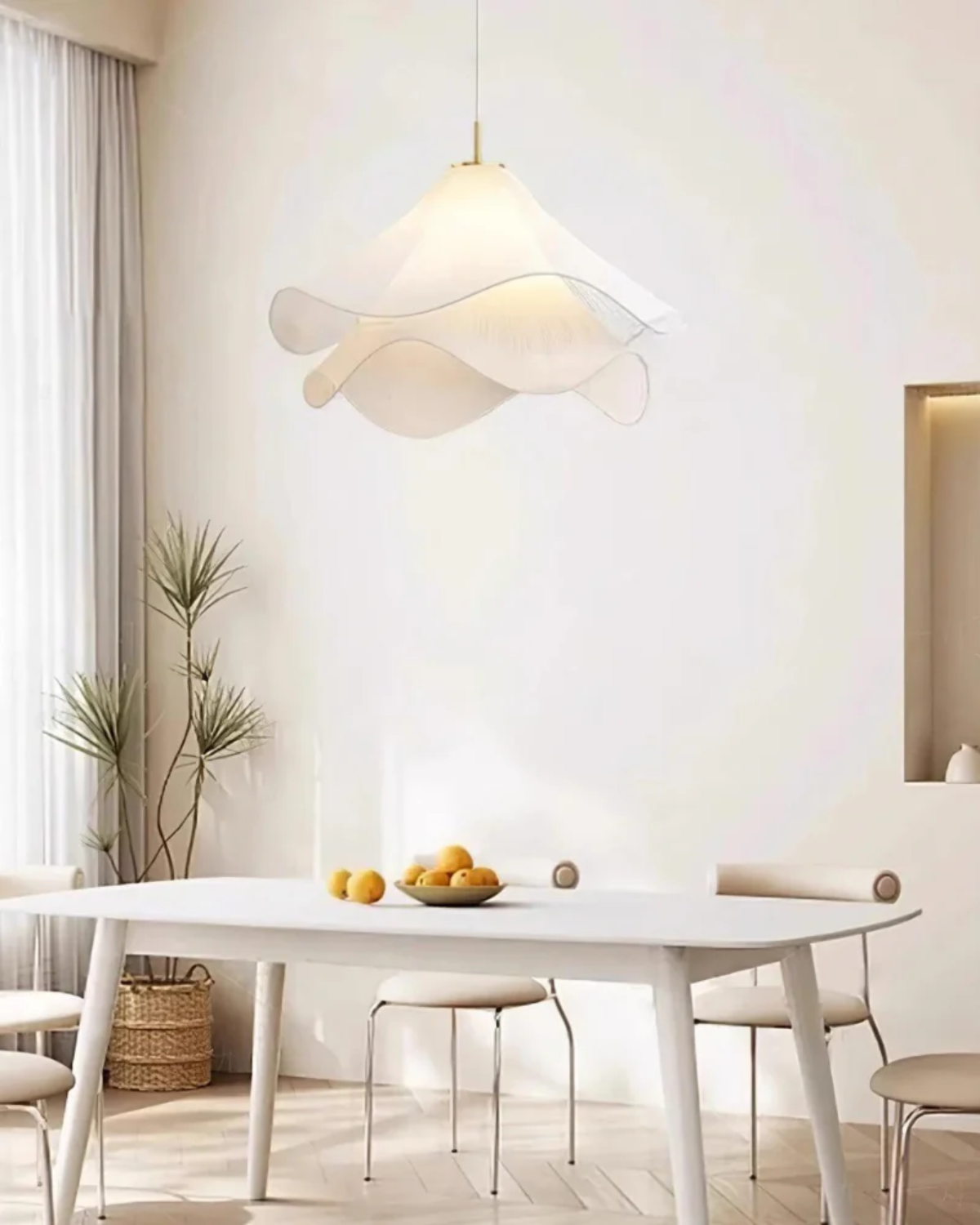Ceiling Lamp with Floral Pattern and Elegant Finish