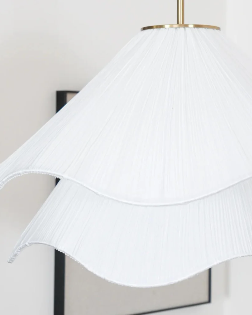 Ceiling Lamp with Floral Pattern and Elegant Finish