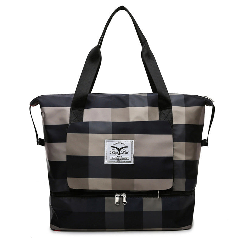 Checked travel bag with large capacity