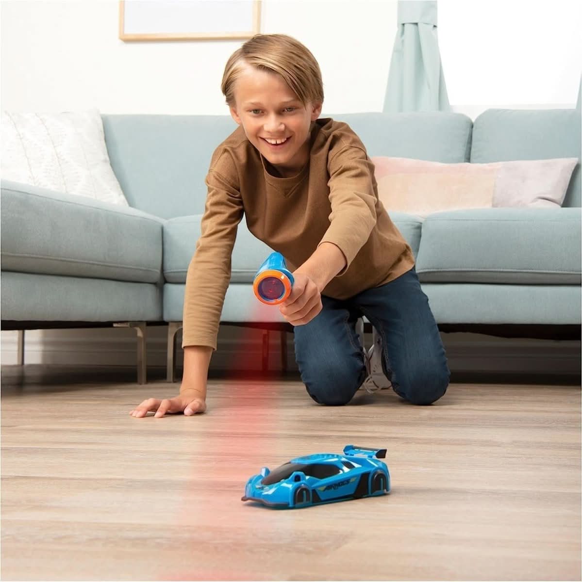 Laser-controlled Wall Climbing RC Car for Kids