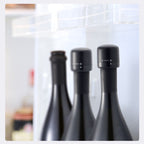 Reusable leak-proof silicone sealing cap for champagne and wine bottles