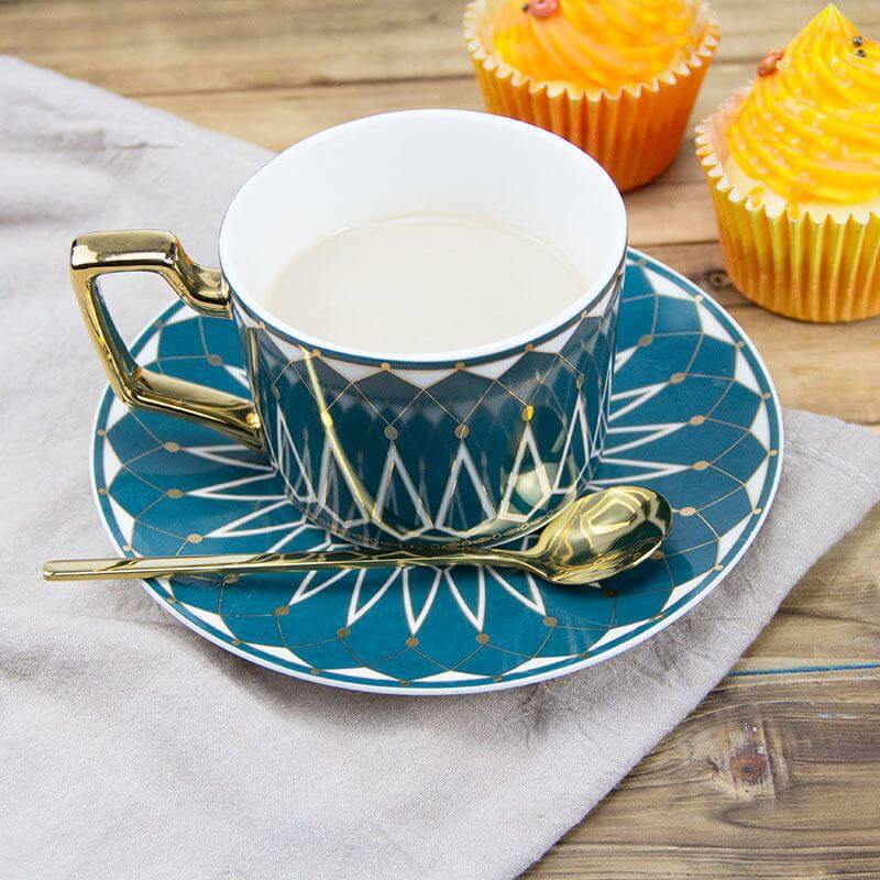 Square A Retro-Pattern Coffee Mug