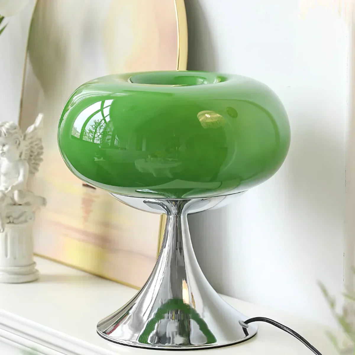 LuxeVictor – Elegant Desk Lamp with Warm Light