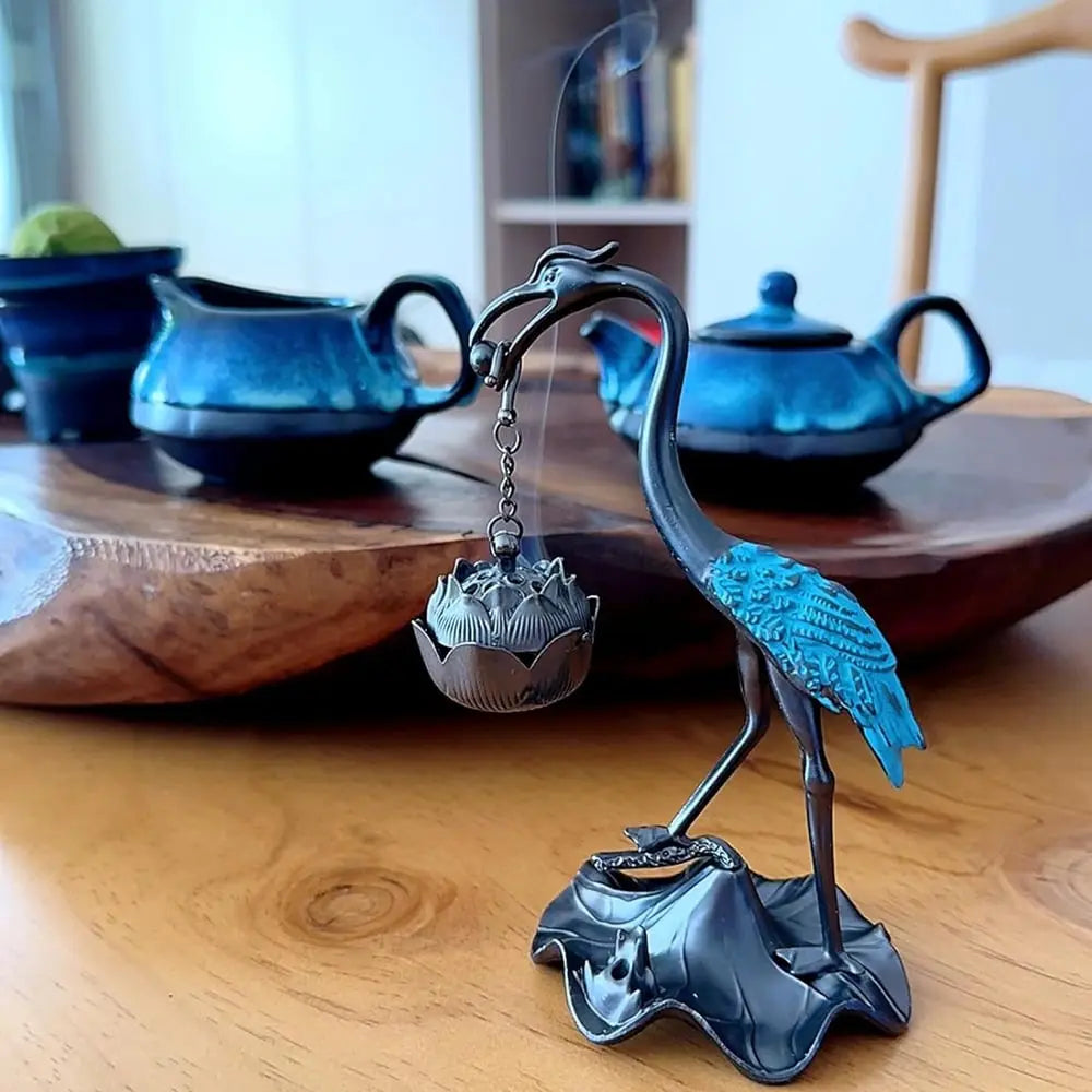 Lotus-Crane Decor & Aroma Diffuser – For relaxed senses & warm atmosphere
