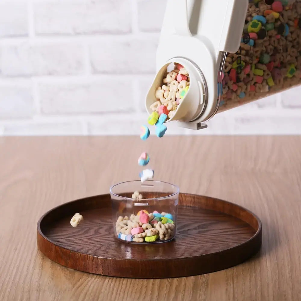 Airtight storage container with measuring cup – fresh & tidy