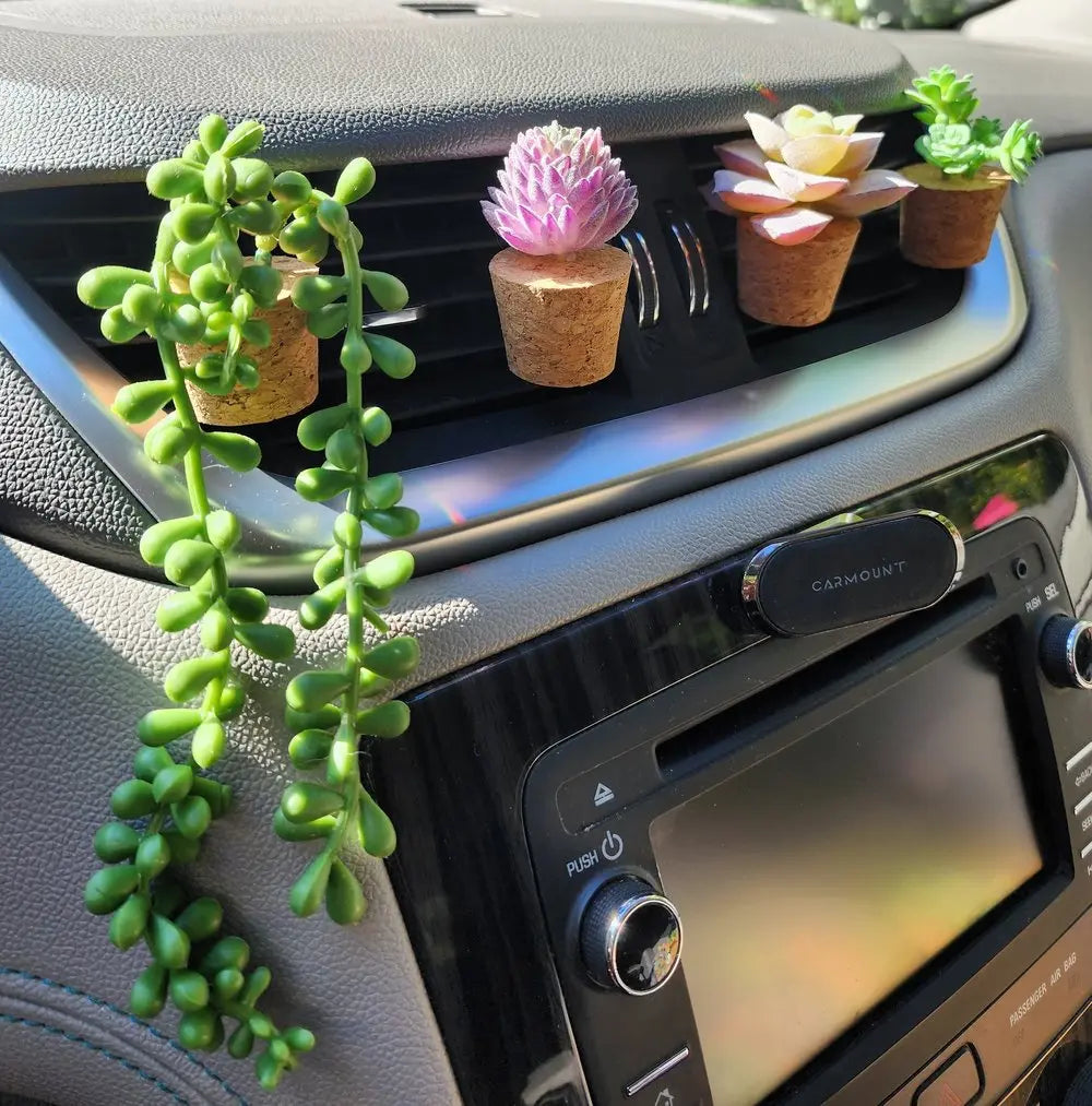 Ventilation Clip with Fragrance Set — Fresh Car Accessory made of Cork