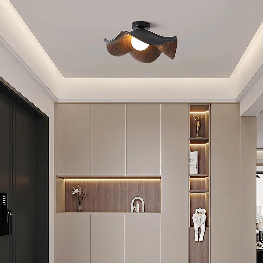Elegant Wooden Ceiling Lamp with Scandinavian Inspiration