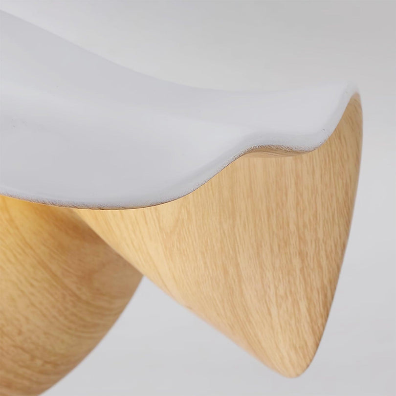Elegant Wooden Ceiling Lamp with Scandinavian Inspiration