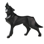 LupoForm – Geometric Wolf Statue with Sharp-edged Design for Modern Spaces