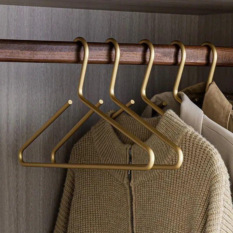 Luxury suit matte clothing hanger set 4 plus 1