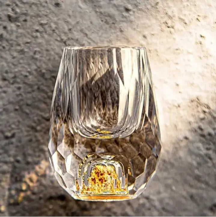 Crystal shot glasses with elegant cut - For stylish celebrations & special occasions (Set of 6 glasses)