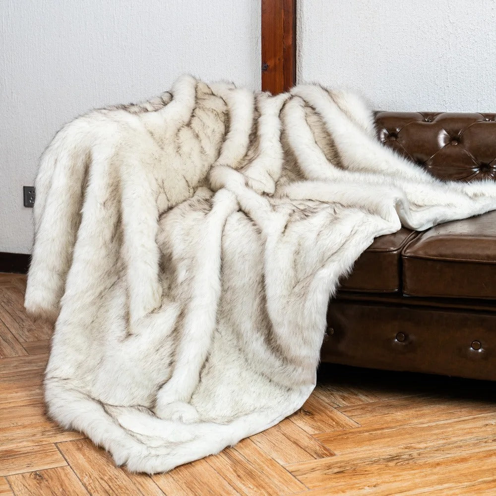 Luxurious Faux Fur Blanket | Cozy Blanket for Home