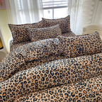 Luxurious Bedspread 220x240 | Bed Cover with Leopard Pattern