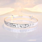 Enchanting Star-Shaped Silver Bracelet for a Radiant Look
