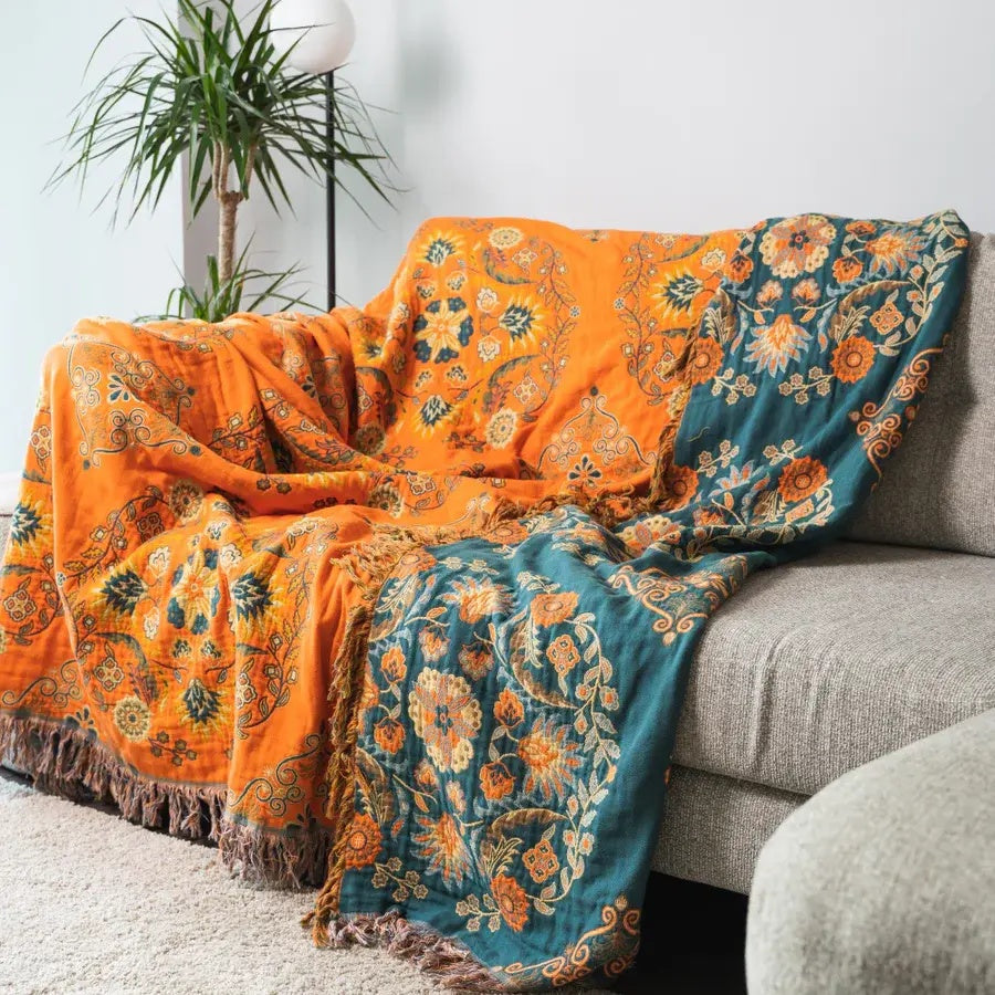 Reversible blanket in Marigold design for cozy warmth